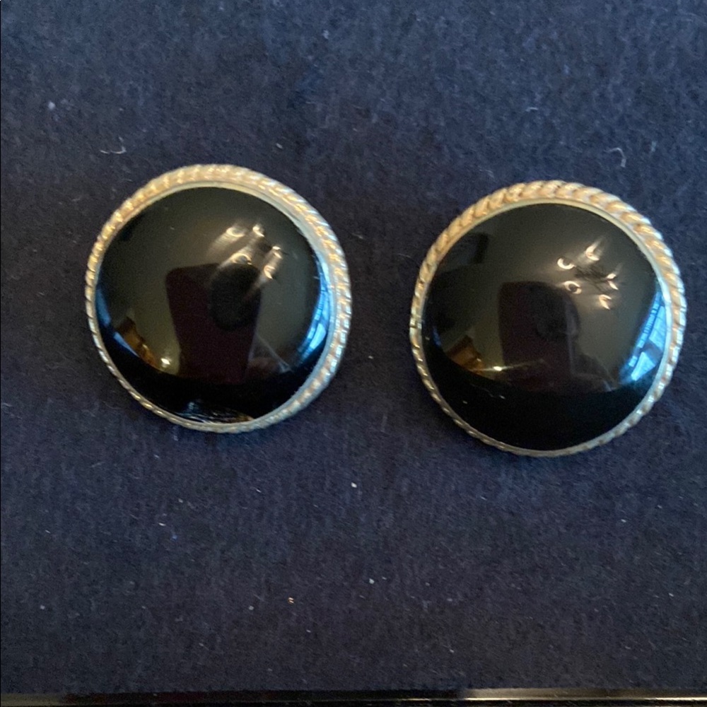 Source Unknown Black Onyx and Sterling Silver Earrings. Clip on.